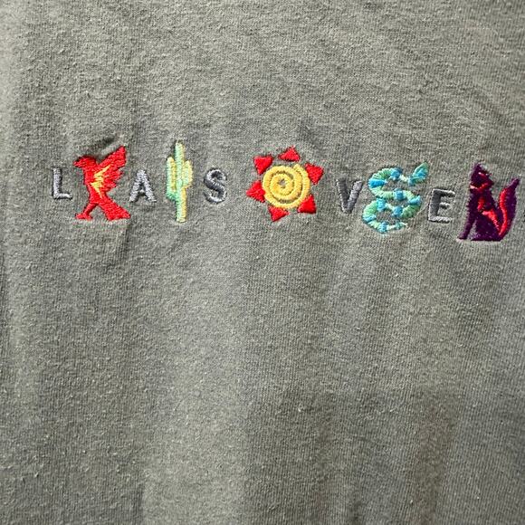 Las Vegas embroidered shirt size L - Picture 3 of 5